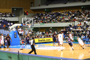 2006 FIBA�o�X�P�b�g�{�[�����E�I�茠 �O���[�v���E���h in �k�C��
