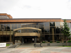 �o�X�P�E�h���[���E�~���[�W�A�� in TAKIKAWA